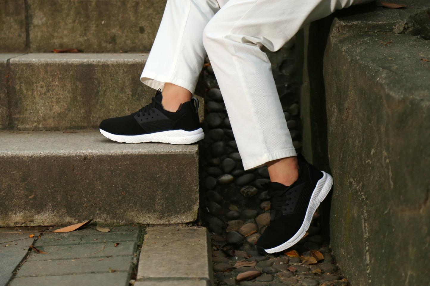 Loom Waterproof Sneakers - Women