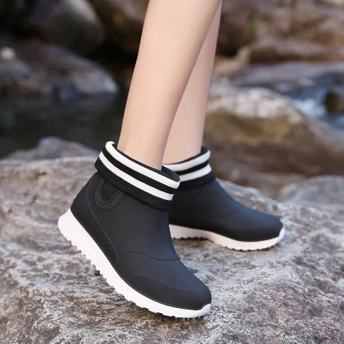 5 Best Winter Rain Shoes 2024: Stay Dry & Trendy!